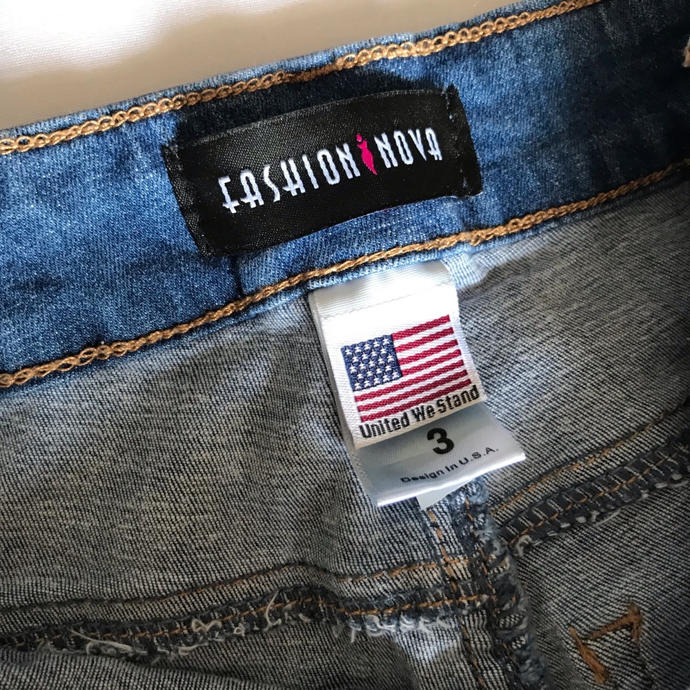 Fashion nova jeans Never worn!